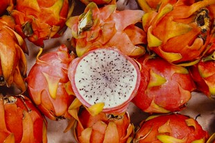 新鲜火龙果特写