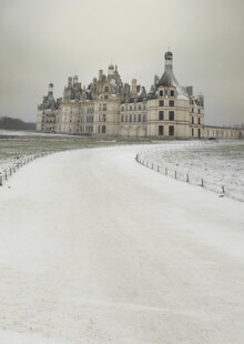雪覆城堡的壮美冬日景象