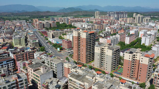 俯瞰繁华都市景象