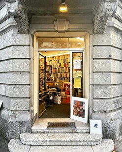 复古书店入口展示