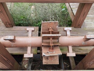 木质机械结构特写