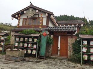 传统中式民居古朴雅致