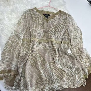 精致蕾丝女童连衣裙