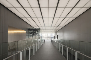 现代简约风格的走廊空间