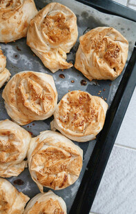 美味烤制酥皮点心