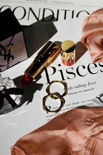 时尚配饰组合展示