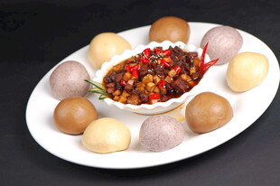 多彩窝窝头配香辣小炒