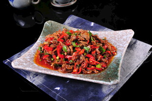 香辣诱人的特色炒肉丝