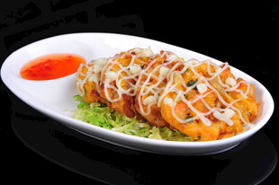 芝士沙拉虾球美味诱人