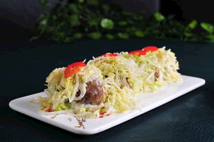 美味土豆丝肉丸拼盘