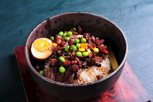 美味多彩的特色盖饭