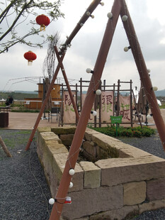 户外木质秋千游乐设施