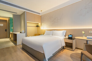 现代简约风格酒店卧室