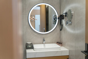 现代简约风浴室洗手台