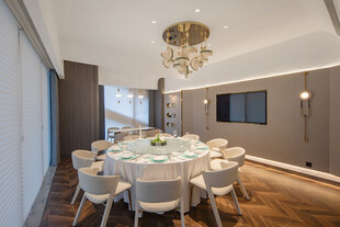 现代简约风餐厅室内场景