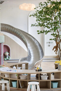 室内儿童游乐空间场景