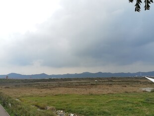 草原远景天边云霭朦胧