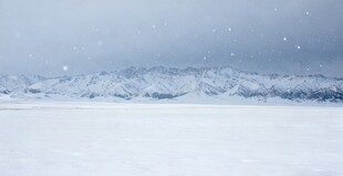 冬日雪景纯净冰雪世界