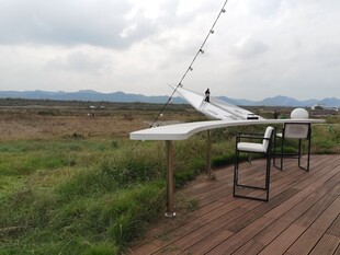 户外木质平台与网红阶梯