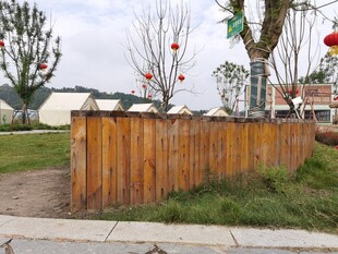 户外木质围栏景观