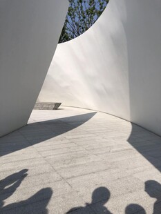 现代极简风格建筑空间