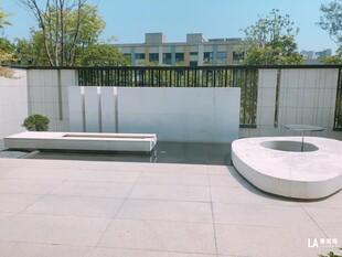 现代简约户外休闲庭院空间