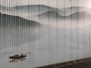 烟雨扁舟水墨山水意境