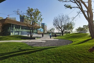 公园绿地中的休闲建筑景观