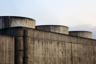 工业风冷却塔外观