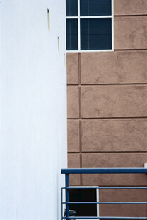 现代建筑局部外观特写