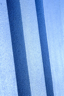 蓝色条纹纹理背景图