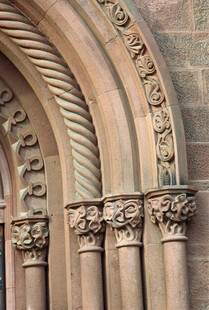 古典建筑拱门装饰细节