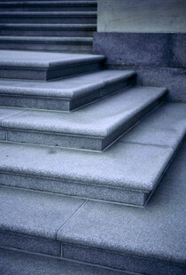 灰色石阶特写