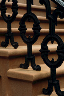 复古铁艺楼梯扶手细节