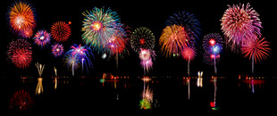 绚丽烟花点亮夜空