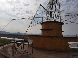 屋顶休闲区与绿植装置