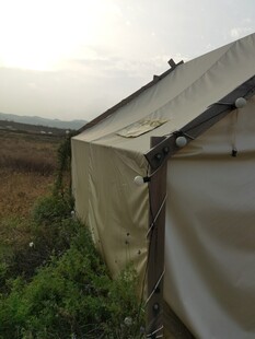 野外帐篷自然中的休憩处