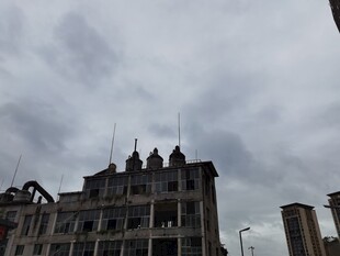 欧式建筑外观天空阴沉