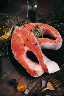 新鲜三文鱼排
