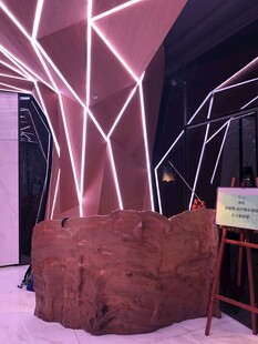 室内展示的仿真火星岩石