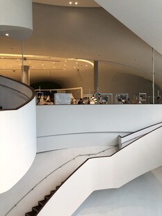 现代简约风格室内楼梯设计