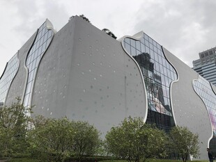 独特造型的现代建筑