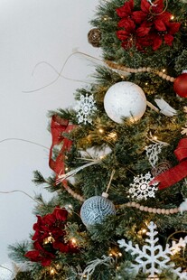 装饰精美的圣诞树