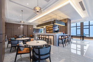 现代餐厅室内优雅用餐环境