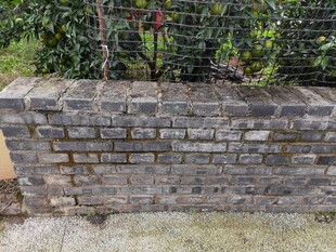 古朴石砖墙景观