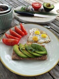 美味健康的早餐拼盘