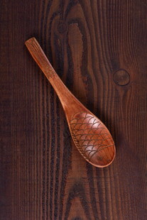 木质长柄勺