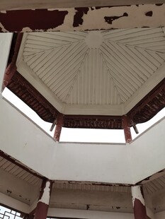 中式八角形建筑内部景观