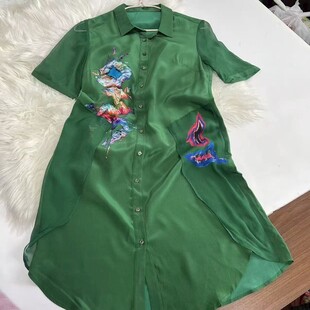 绿色刺绣短袖长款衬衫
