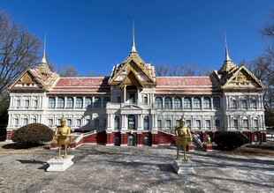 泰国风格华丽建筑外观